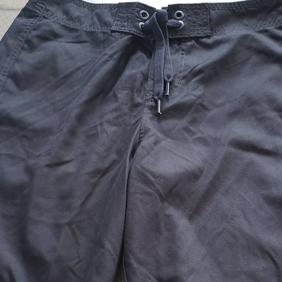 Abercrombie & Fitch Shorts - Picture 1 of 7